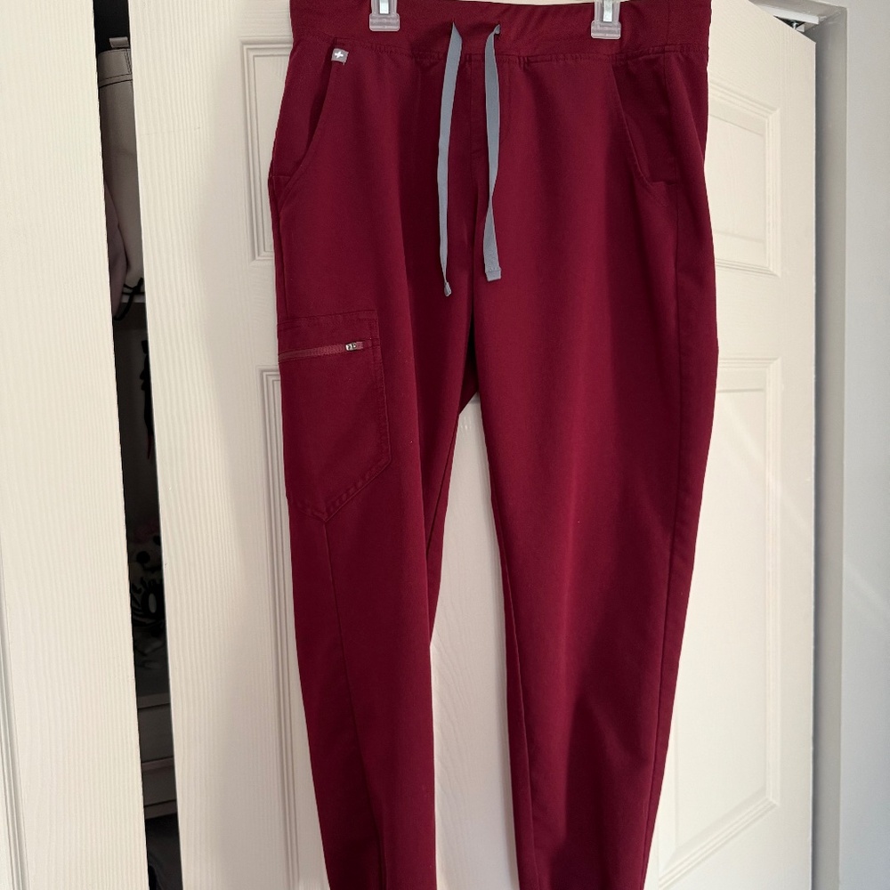 FIGS Burgundy Zamora Jogger Scrub Pants - Medium